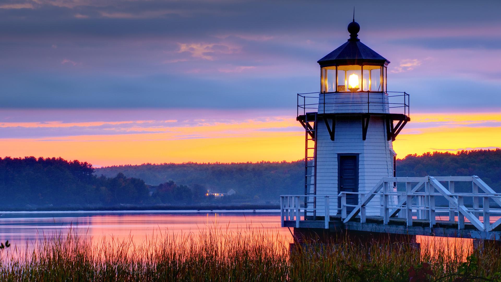 Maine-lighthouse