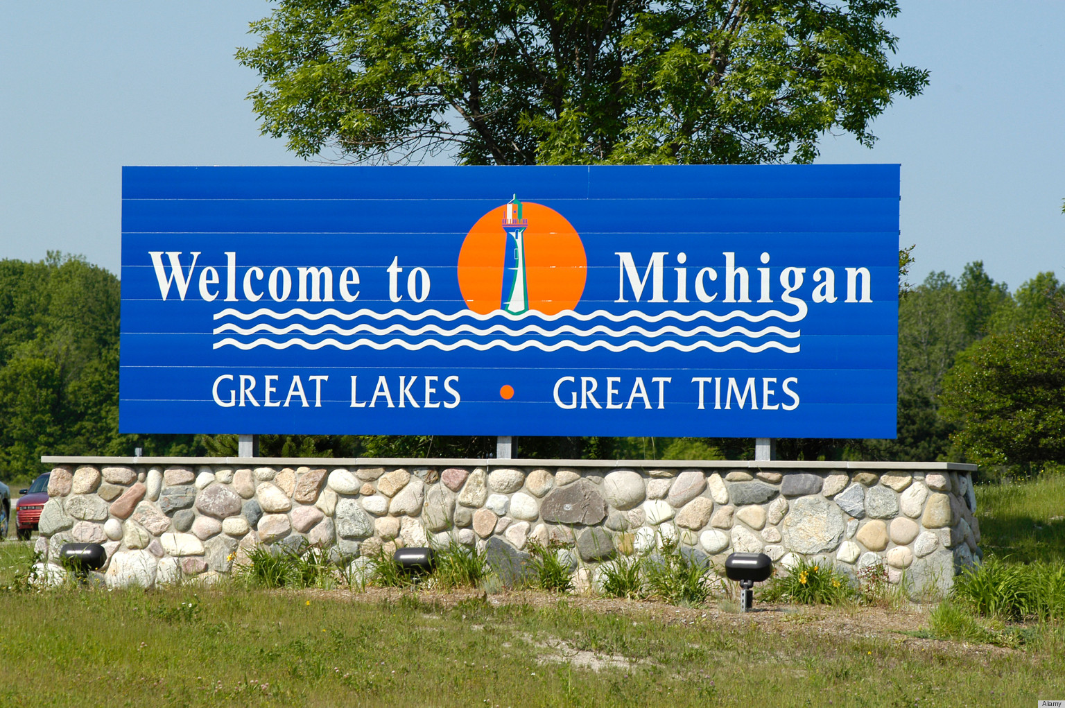 Michigan-welcome-sign