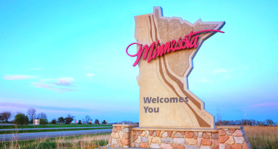 Minnesota-welcome-sign
